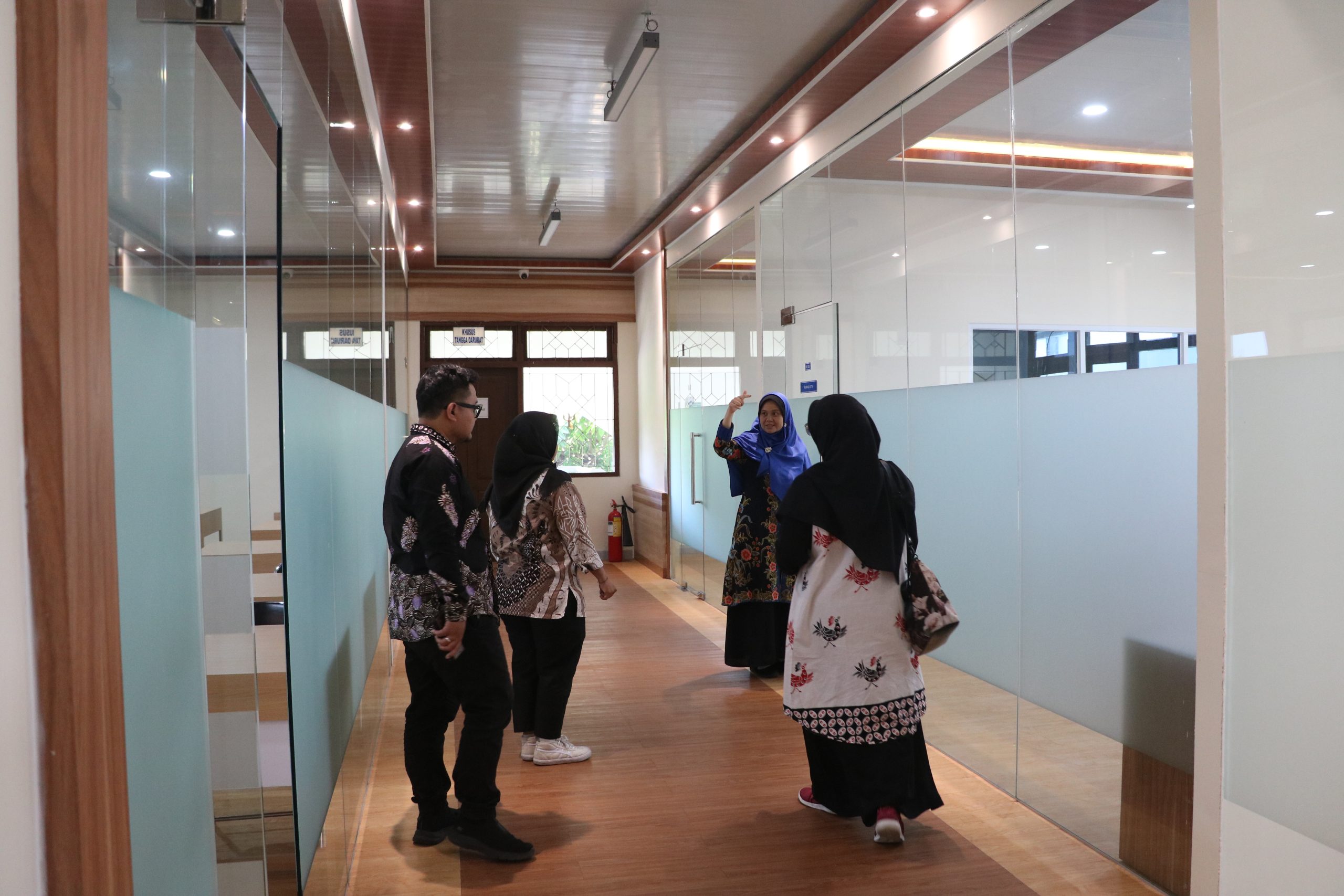 Receiving a Visit from UMS, The Faculty of Psychology UGM Discusses Laboratory Management